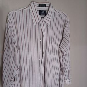 Stafford Wrinkle Free  Casual Button Down Shirt. White With Brown Pinstripe.